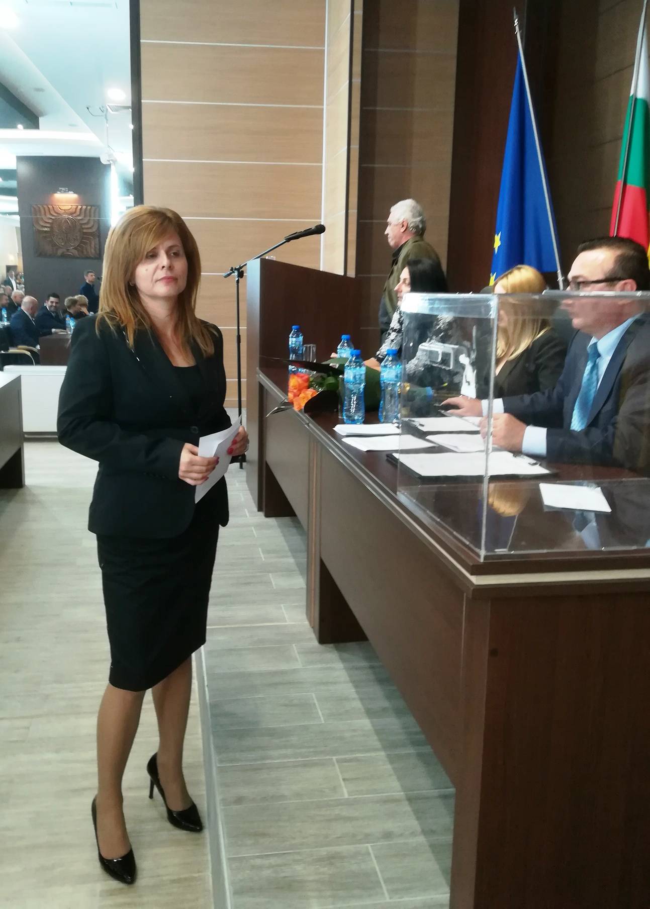  Айсел Руфад като зам.кмет в община Нови пазар 